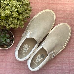 Vans Tan Canvas Suede Slip-On‎ Sneakers